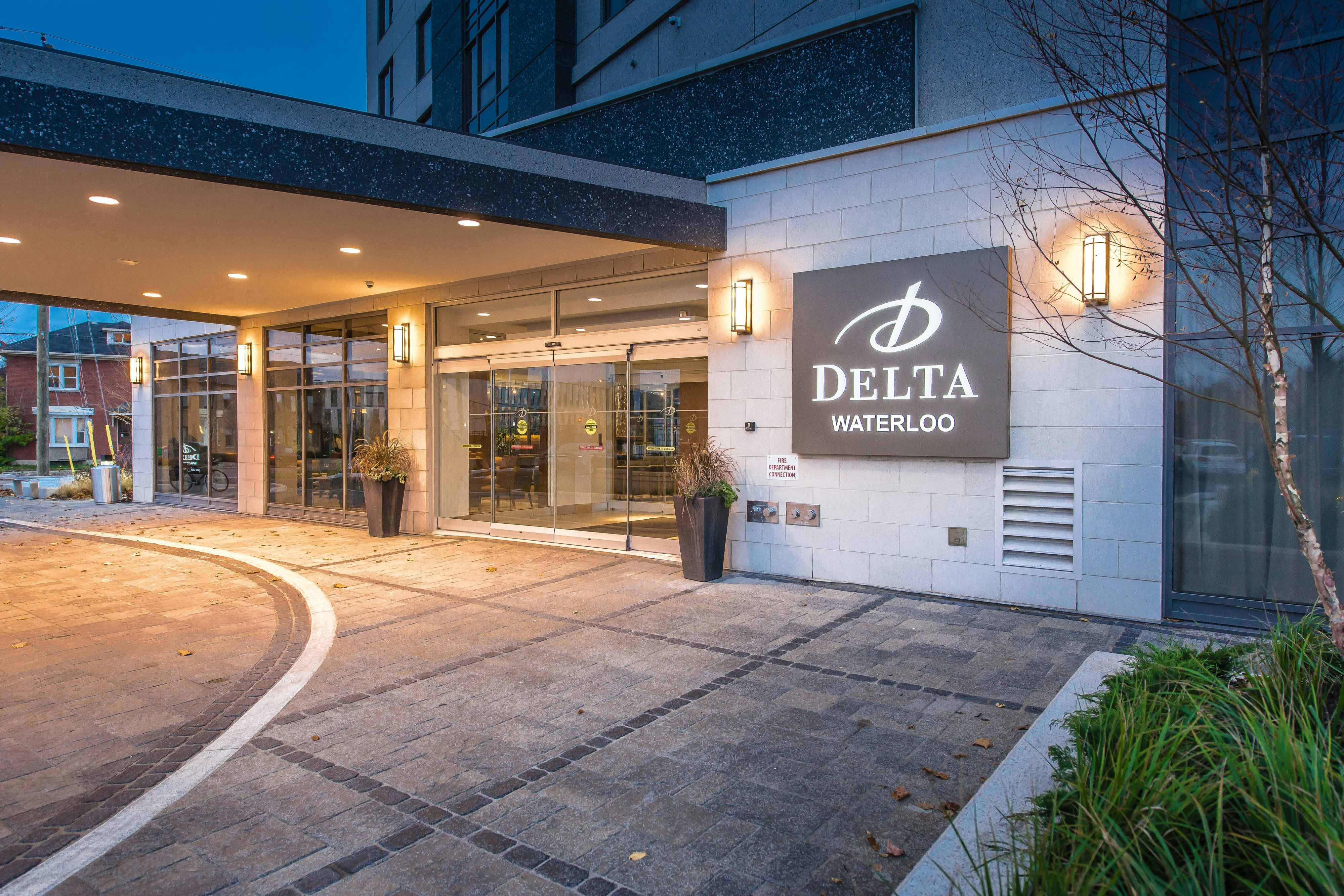 Delta Hotels By Marriott Waterloo 53/54