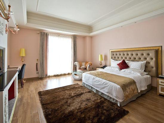 Business, Type A, Deluxe, Pavilion, Double Bed