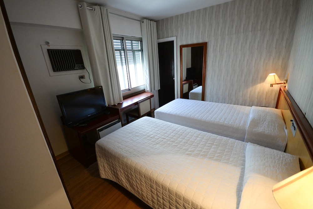 STANDARD, TWIN BEDS