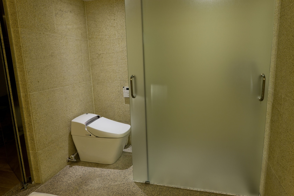 Hotel Amare Busan 70/72