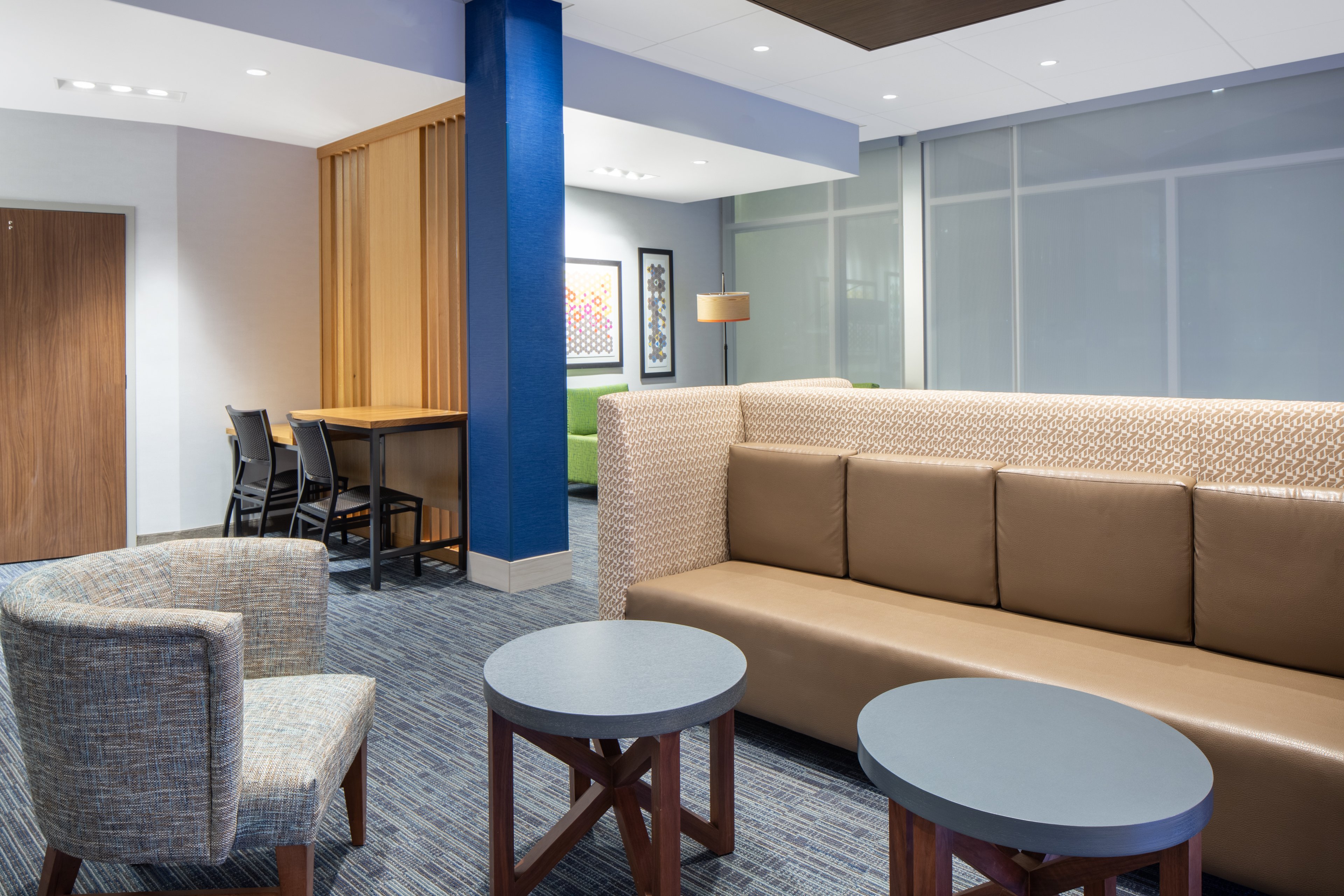 Holiday Inn Express and Suites Chico an IHG Hotel 38/66