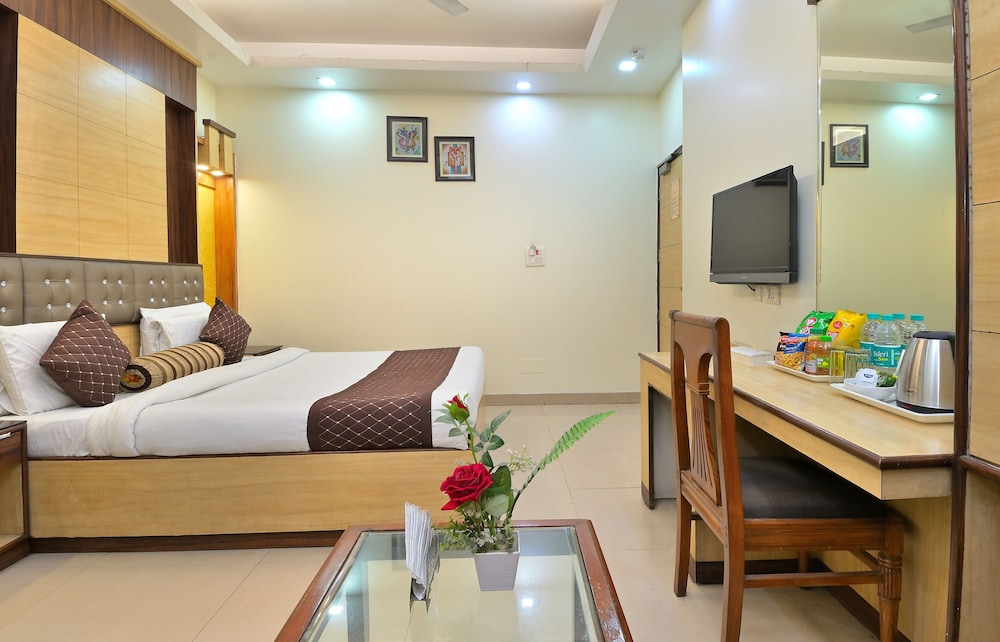 Aster Inn Hotel 24/37