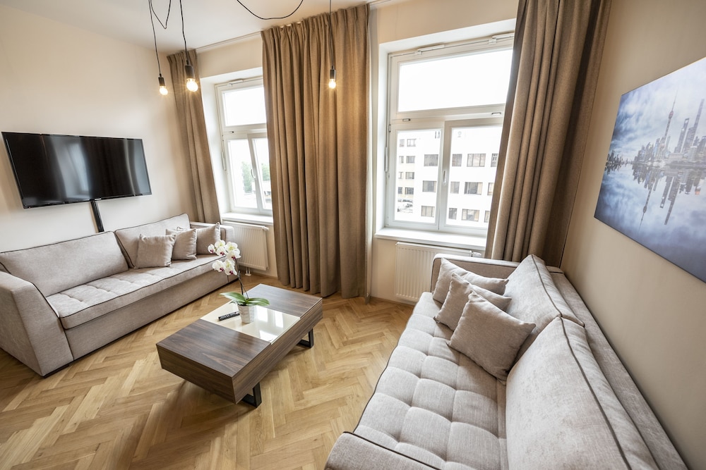 Letna Garden Suites 48/66