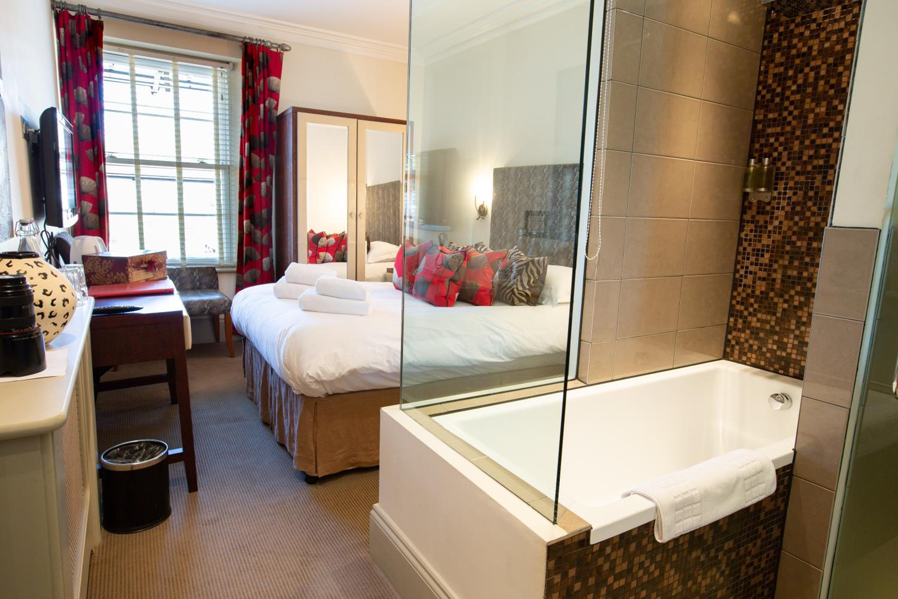 Standard, Twin Beds, Hartnoll Hotel 2/3