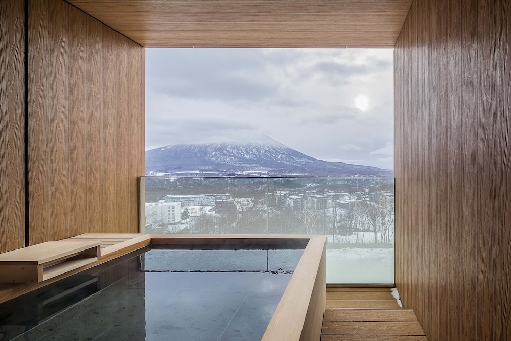 MUWA NISEKO 21/47