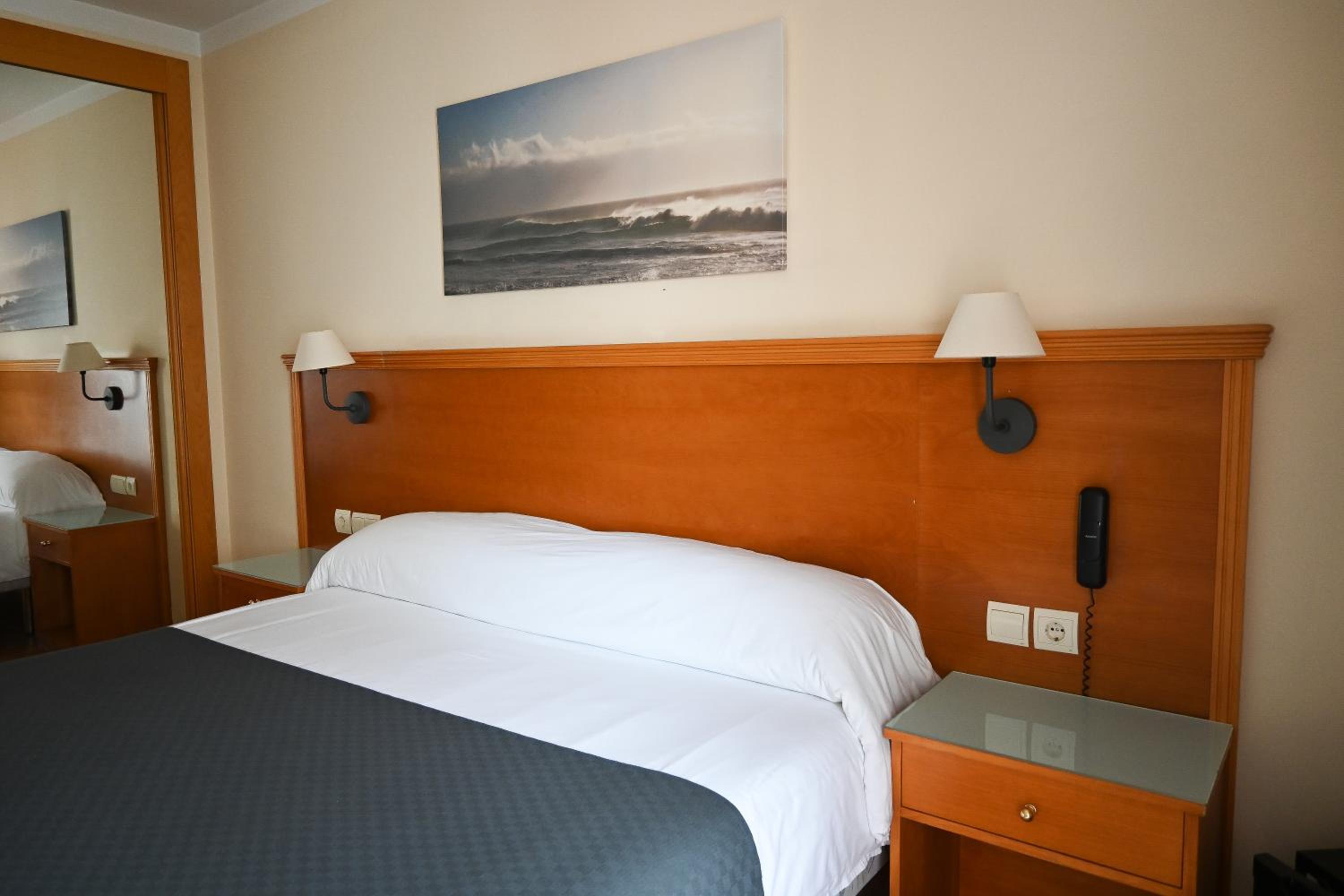 Room, Double Bed