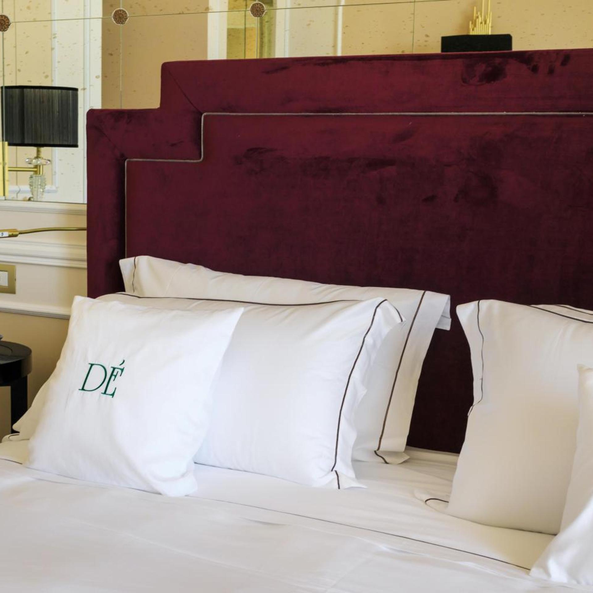 غرفة كومفورت بسرير مزدوج أو سريرين منفصلين، Grand Hotel Des Etrangers 5/6