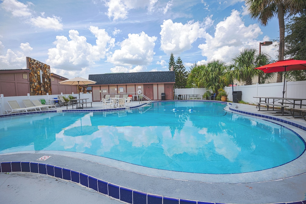 Liberty Garden Inn By Oyo Kissimmee Near Disney World 26/49