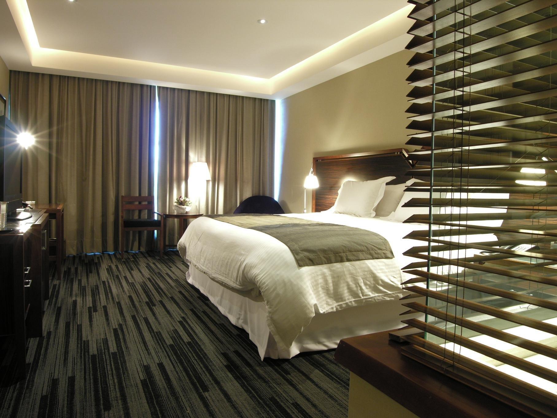 Hotel Dreams Pedro de Valdivia 10/40