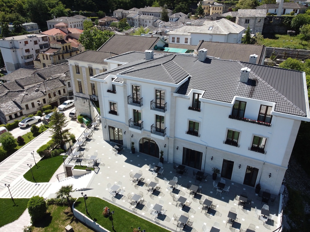 HOTEL FANTASY