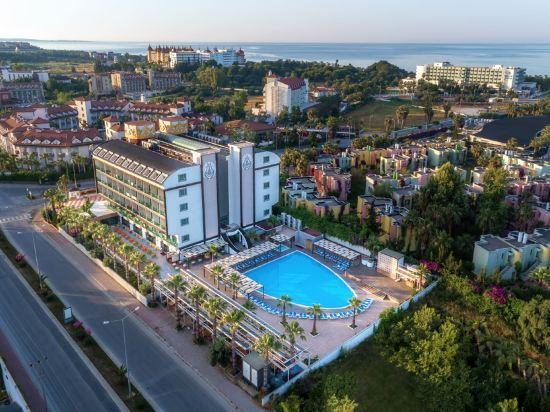 Orfeus Queen Hotel 22/25