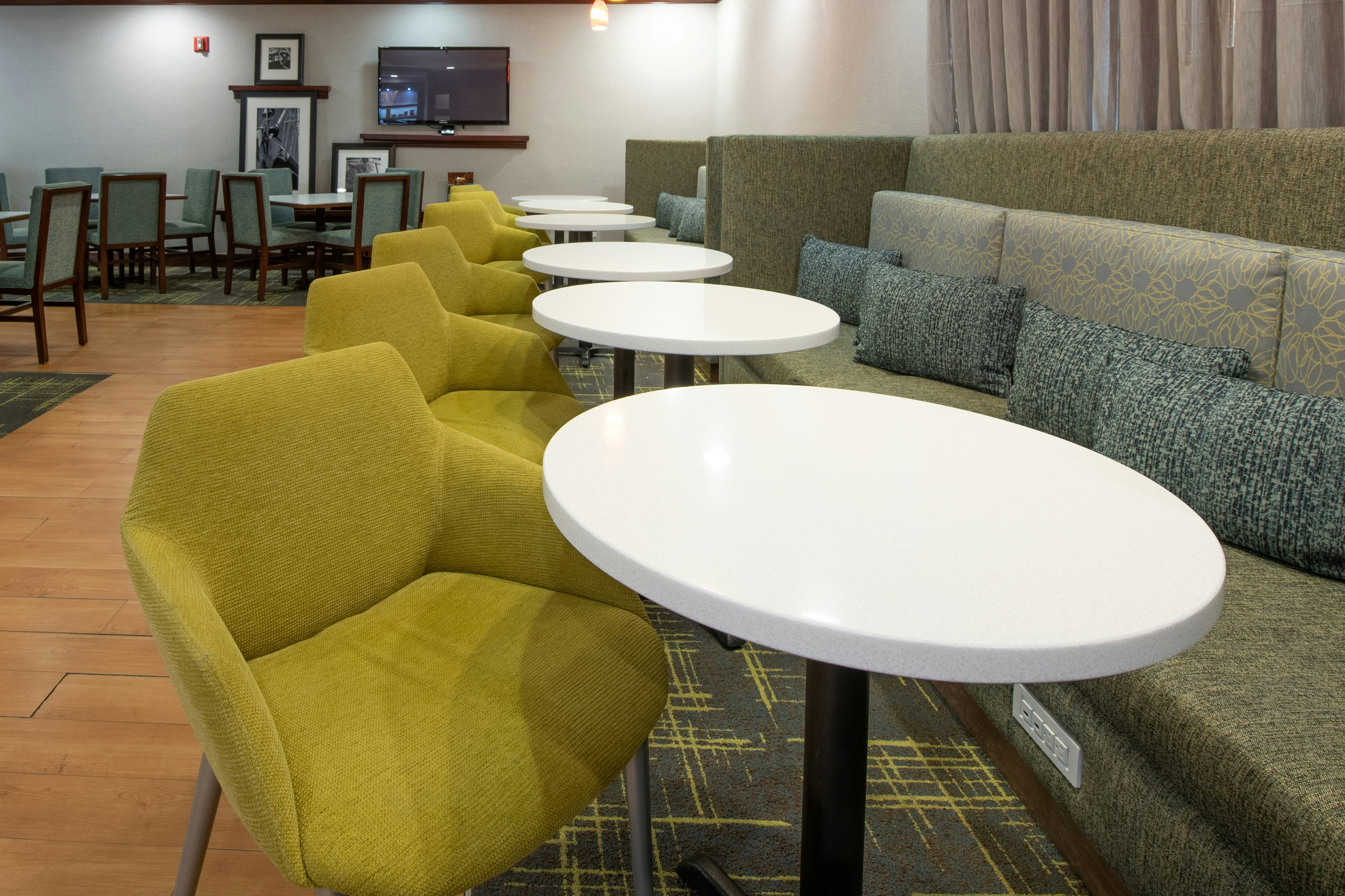 Hampton Inn Newport News-Yorktown 21/30