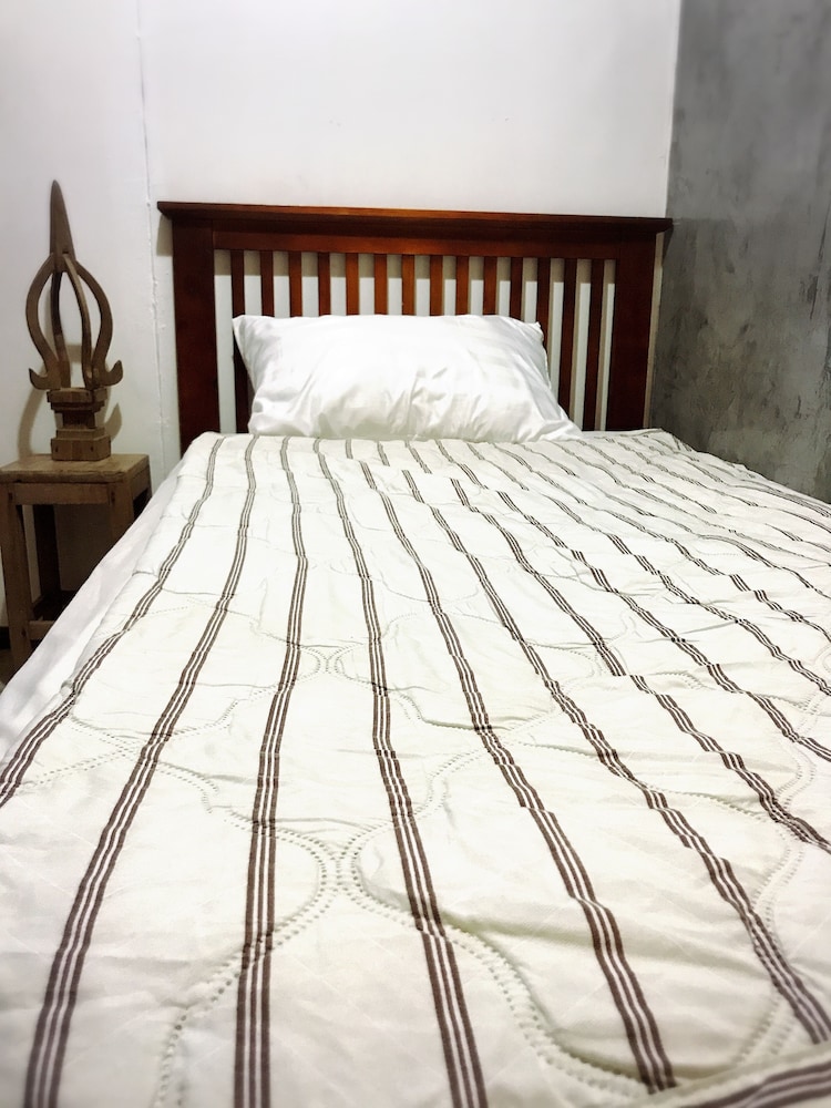 Retro Lanna Hostel Chiangmai photo4