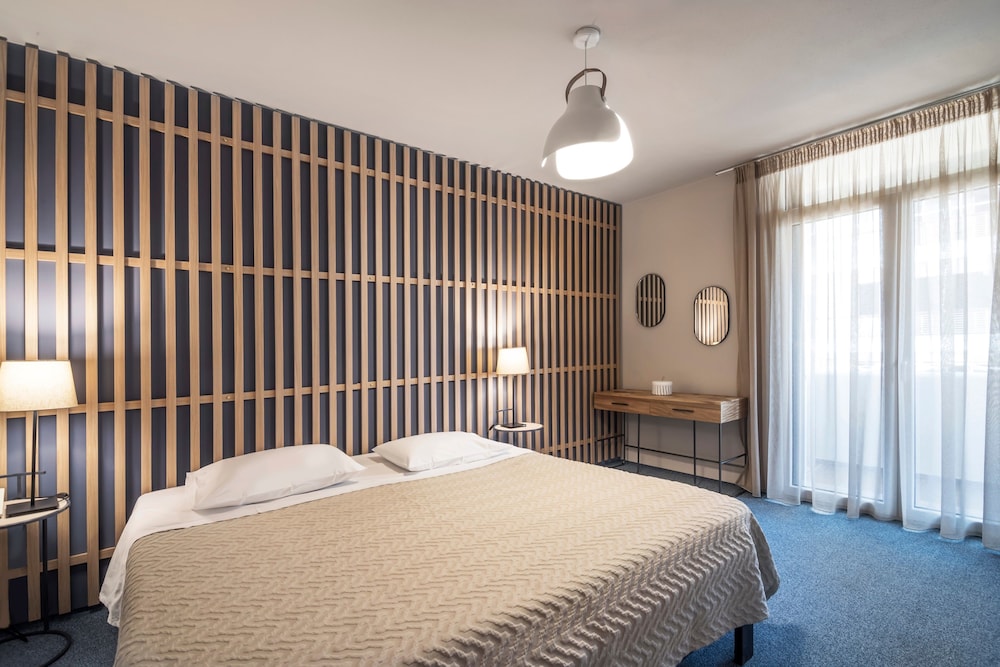 Marina Alimos Hotel Apartments 14/50