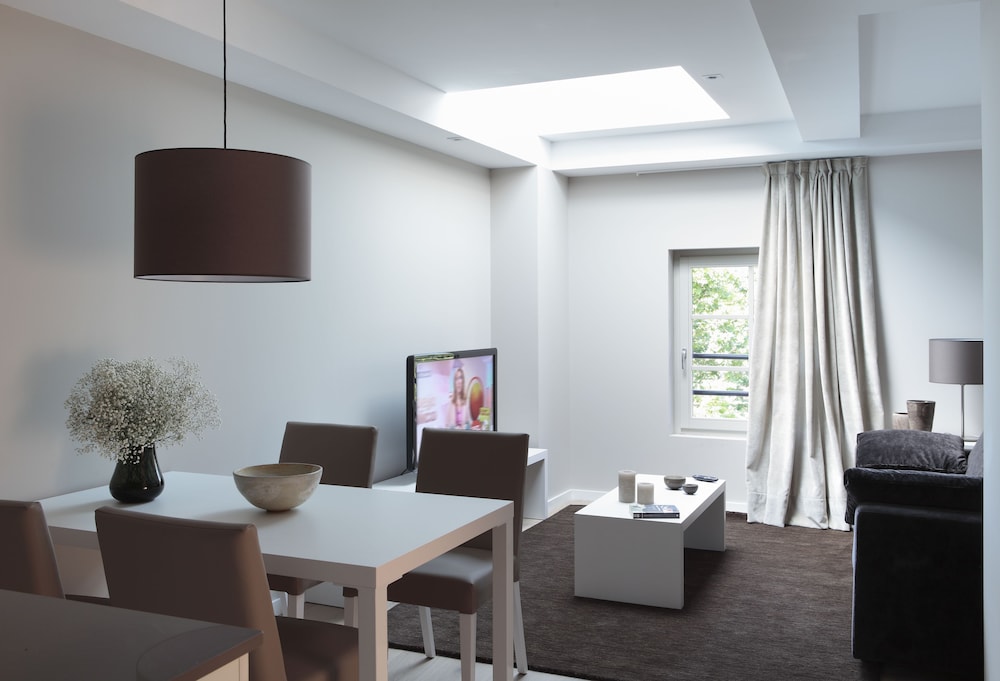 Apartments Rambla 102 28/45