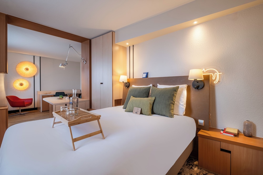 استوديو بسرير كوين