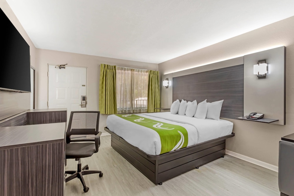 Standard, King Bed