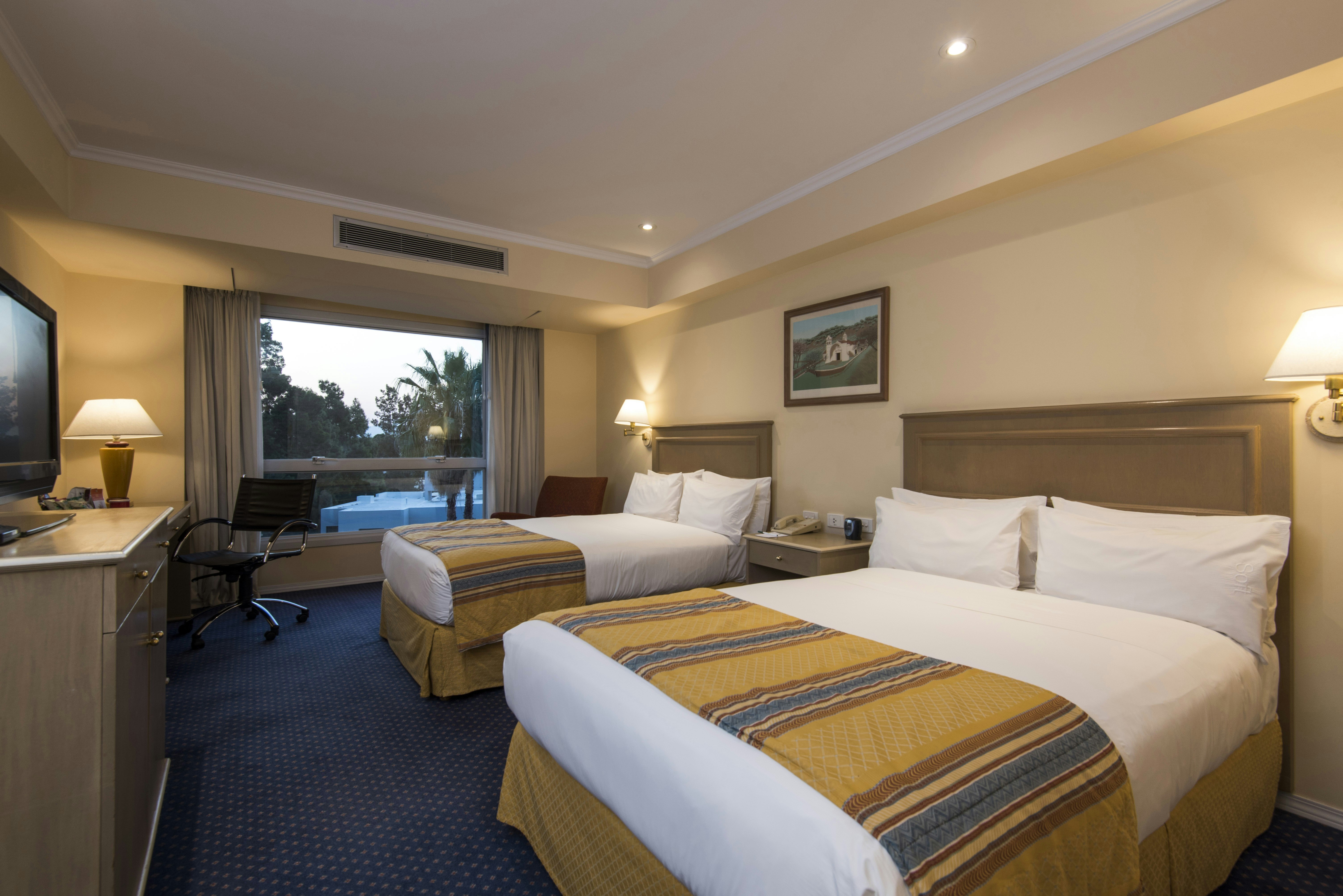 Holiday Inn Cordoba 23/76