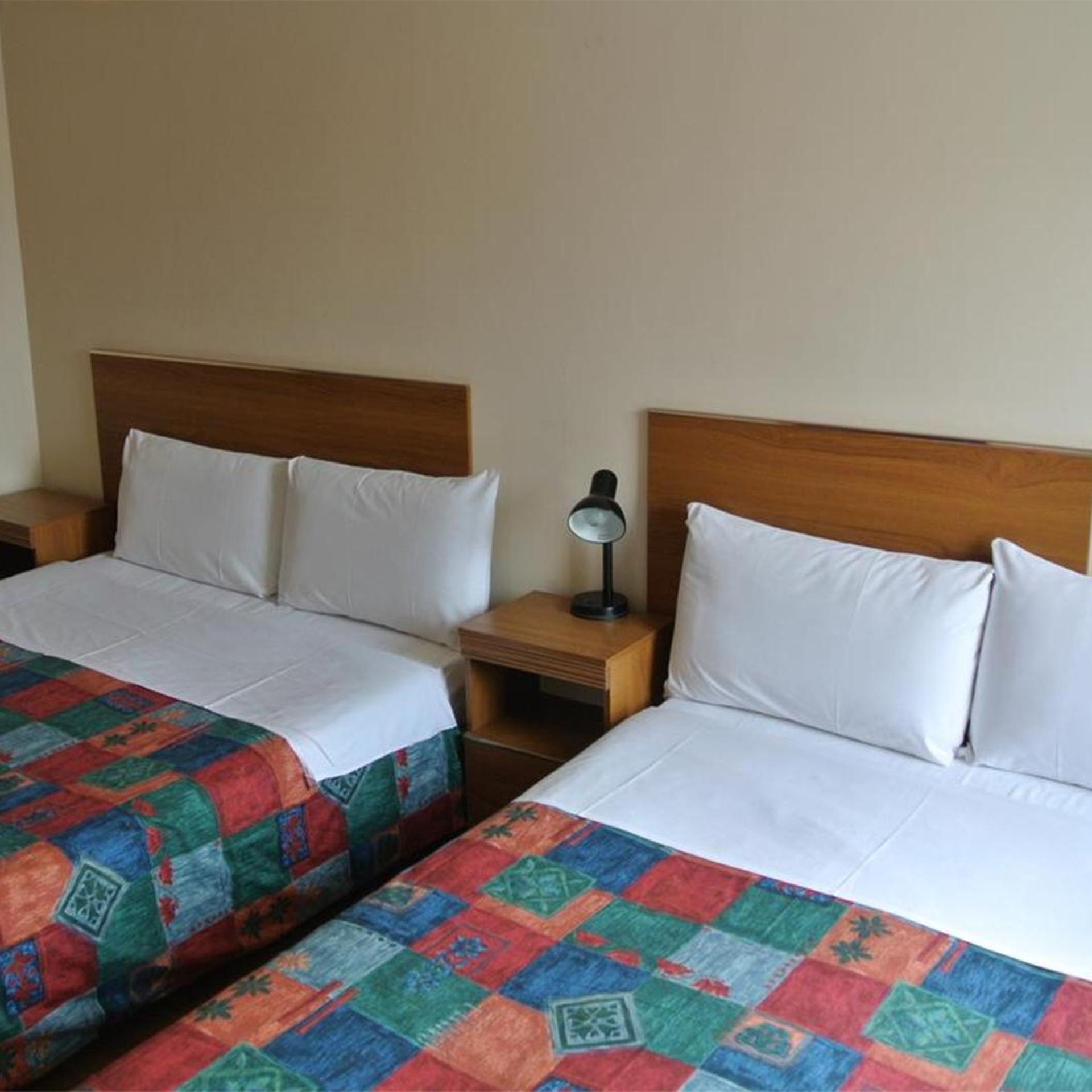 Carlton Hotel 27/53