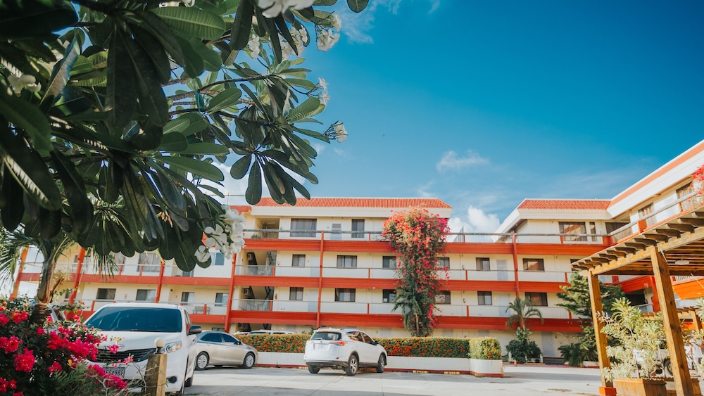 Beach Garden Hotel And Apartment 4/50