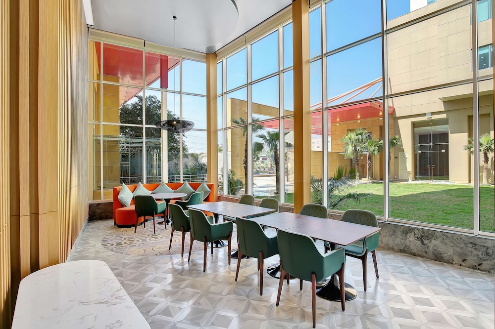 Radisson RED Chandigarh Mohali 54/75