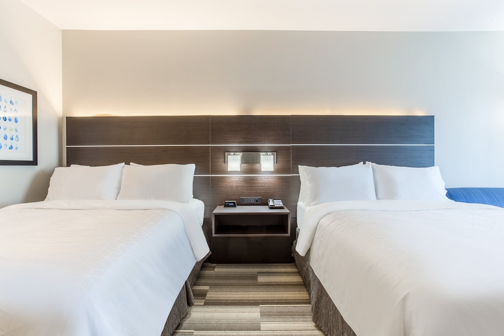 Holiday Inn Express & Suites Ottawa 23/50