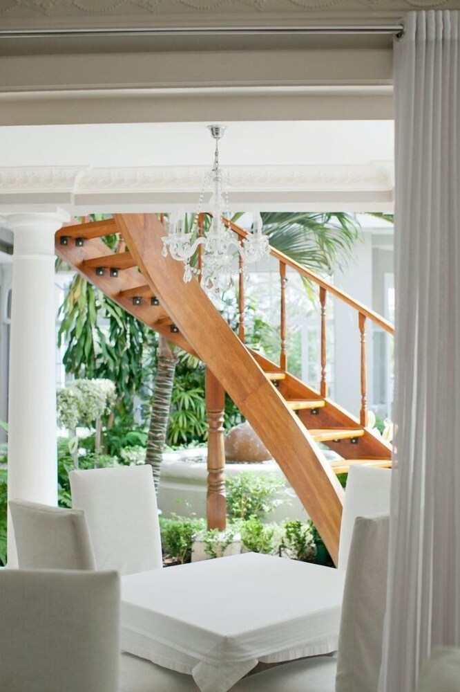 Banksia Boutique 36/49