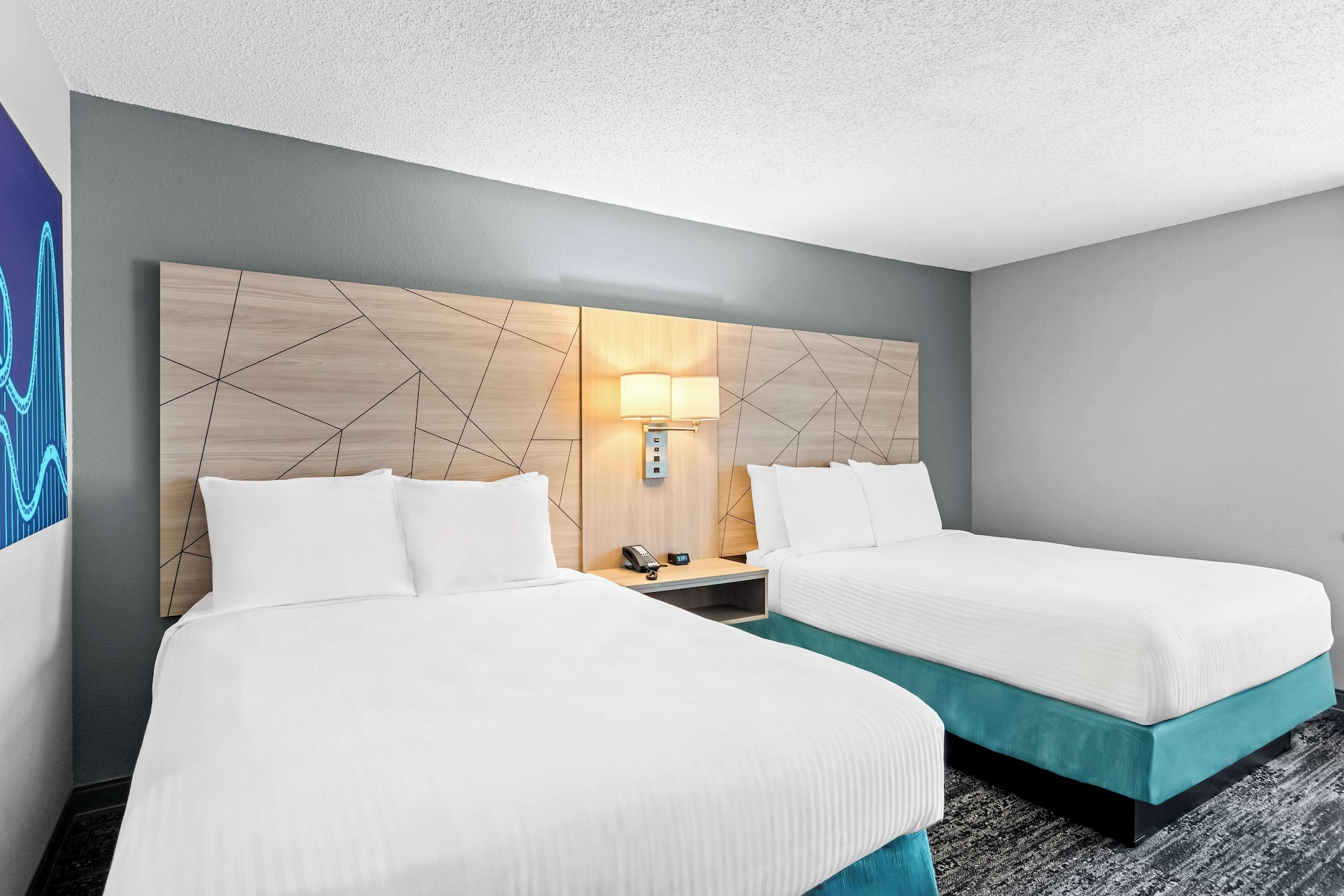 Standard, 2 Queen Beds, Pet Friendly