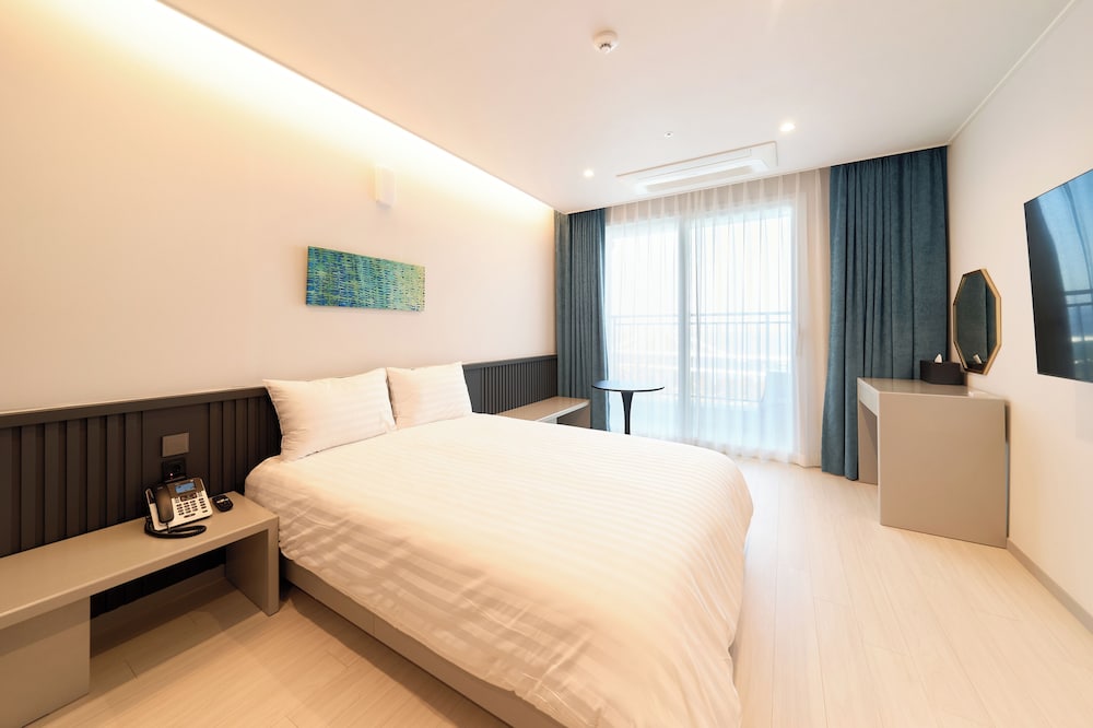 Hotel Withus Jeongdongjin 18/48
