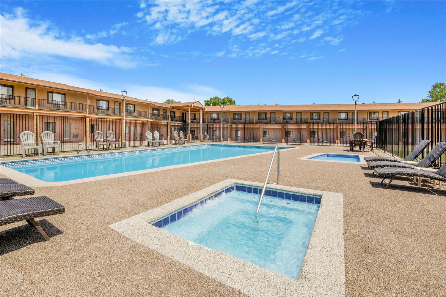 Days Inn by Wyndham Cortez 10/15