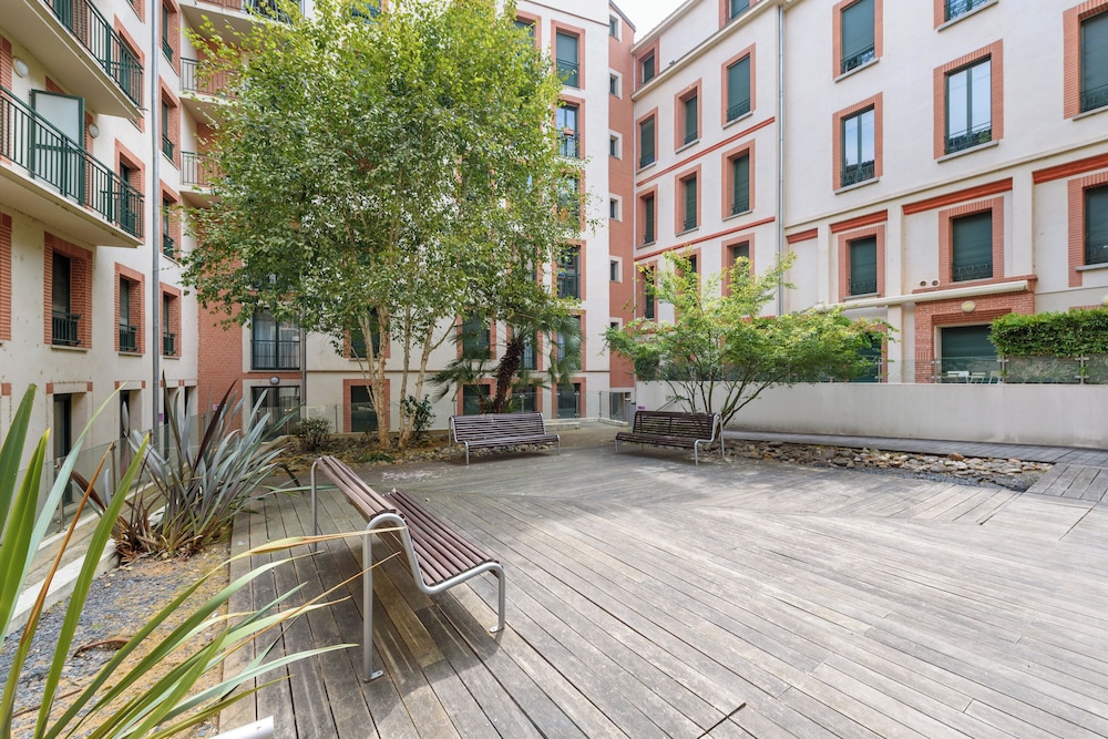 Residhotel Toulouse Centre 64/72