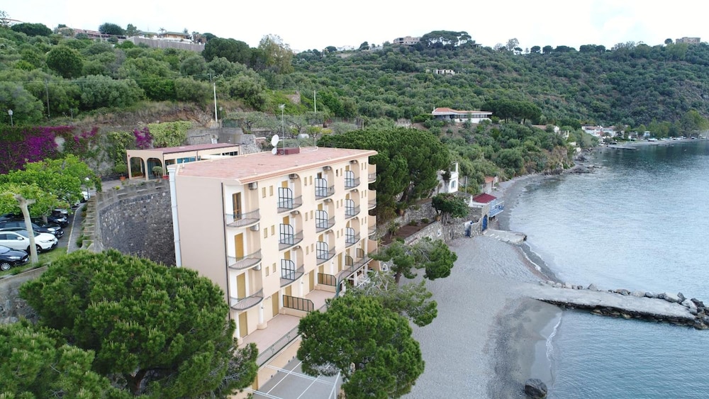 Riviera Lido Hotel 30/32
