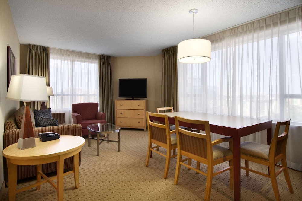 Embassy Suites By Hilton Washington D C Convention Center 72/96