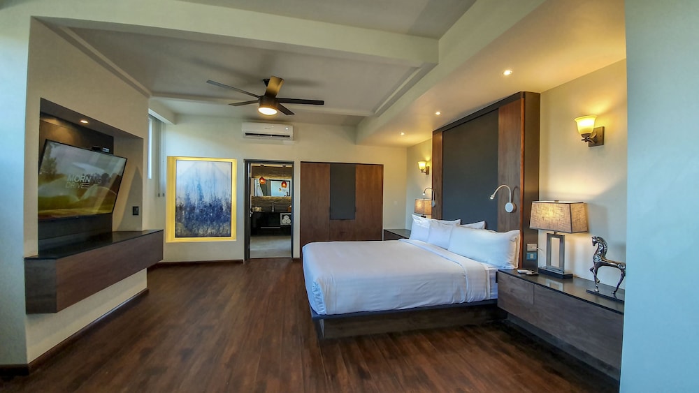 1 BEDROOM, PRESIDENTIAL, SUITE