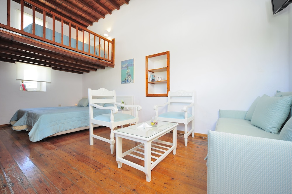 Mykonos Beach Hotel 45/65
