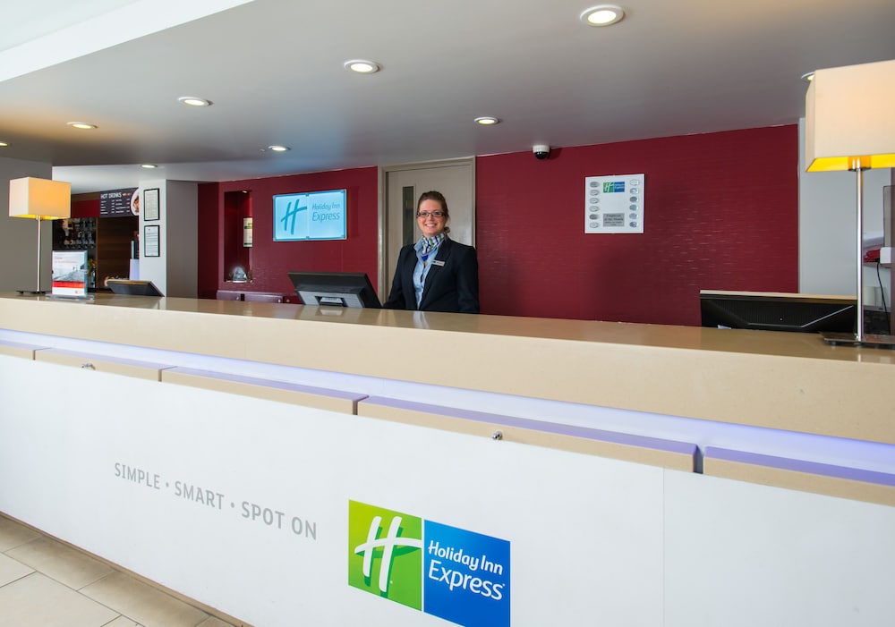 Holiday Inn Express Exeter 7/46