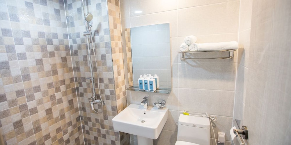 Paulownia Hostel & Guest House 47/50