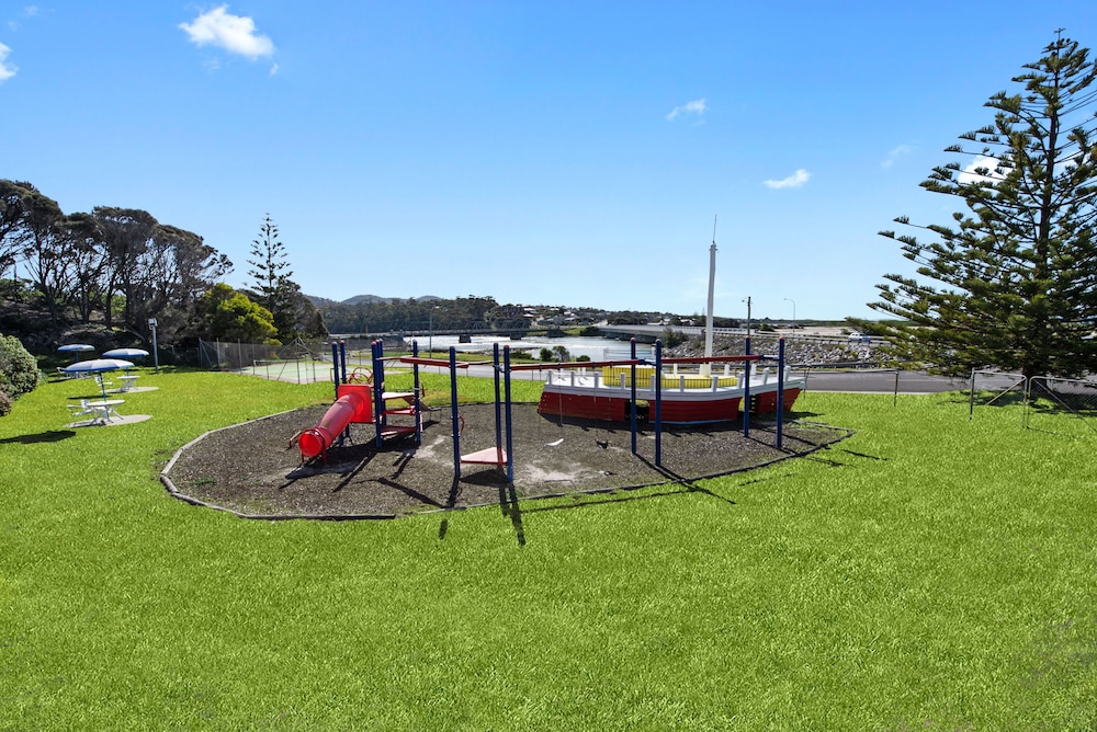 Scamander Beach Resort Hotel 32/49
