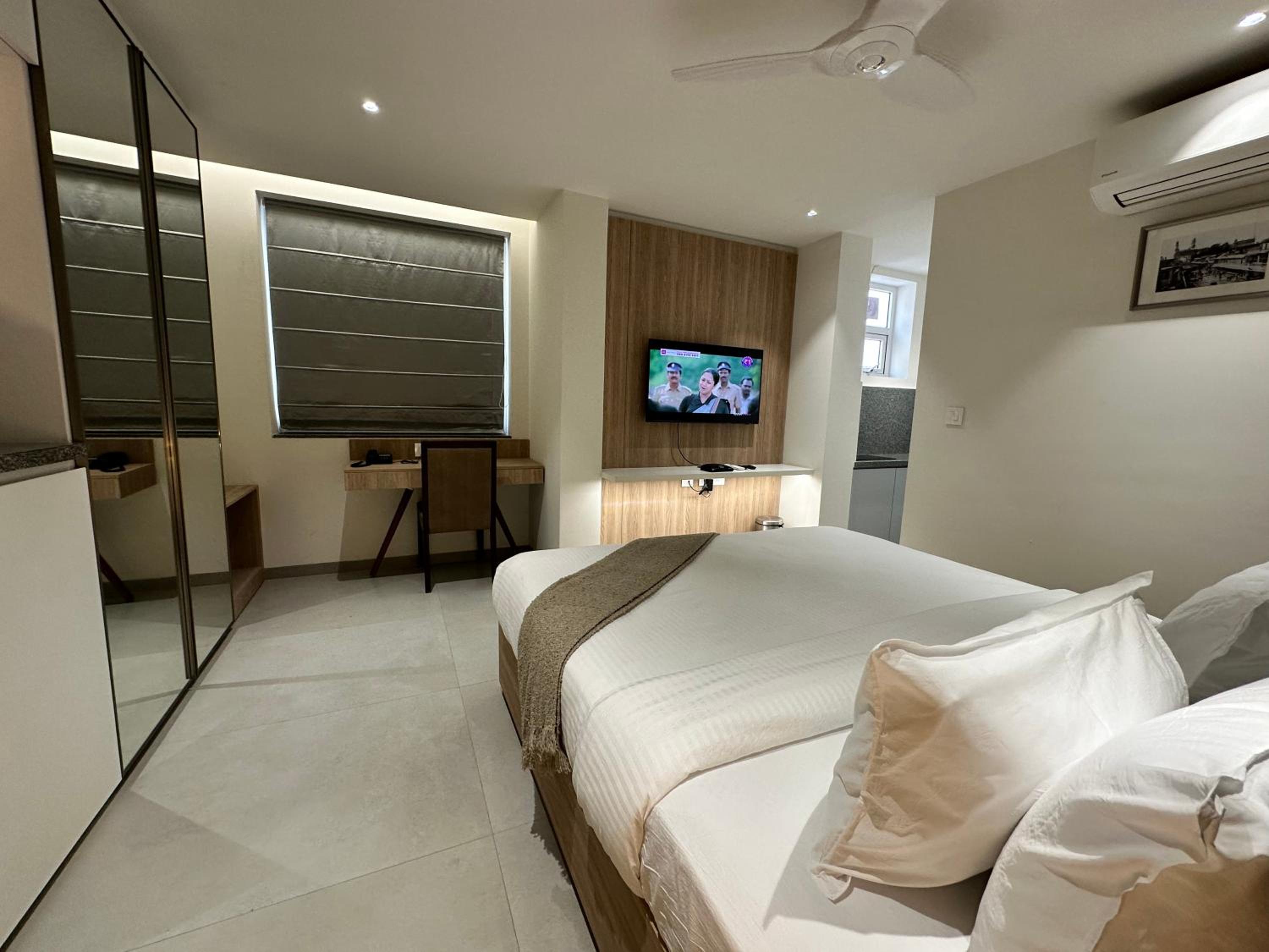 32 Urban by Akoya Hotels - Gachibowli, West Hyderabad 6/18