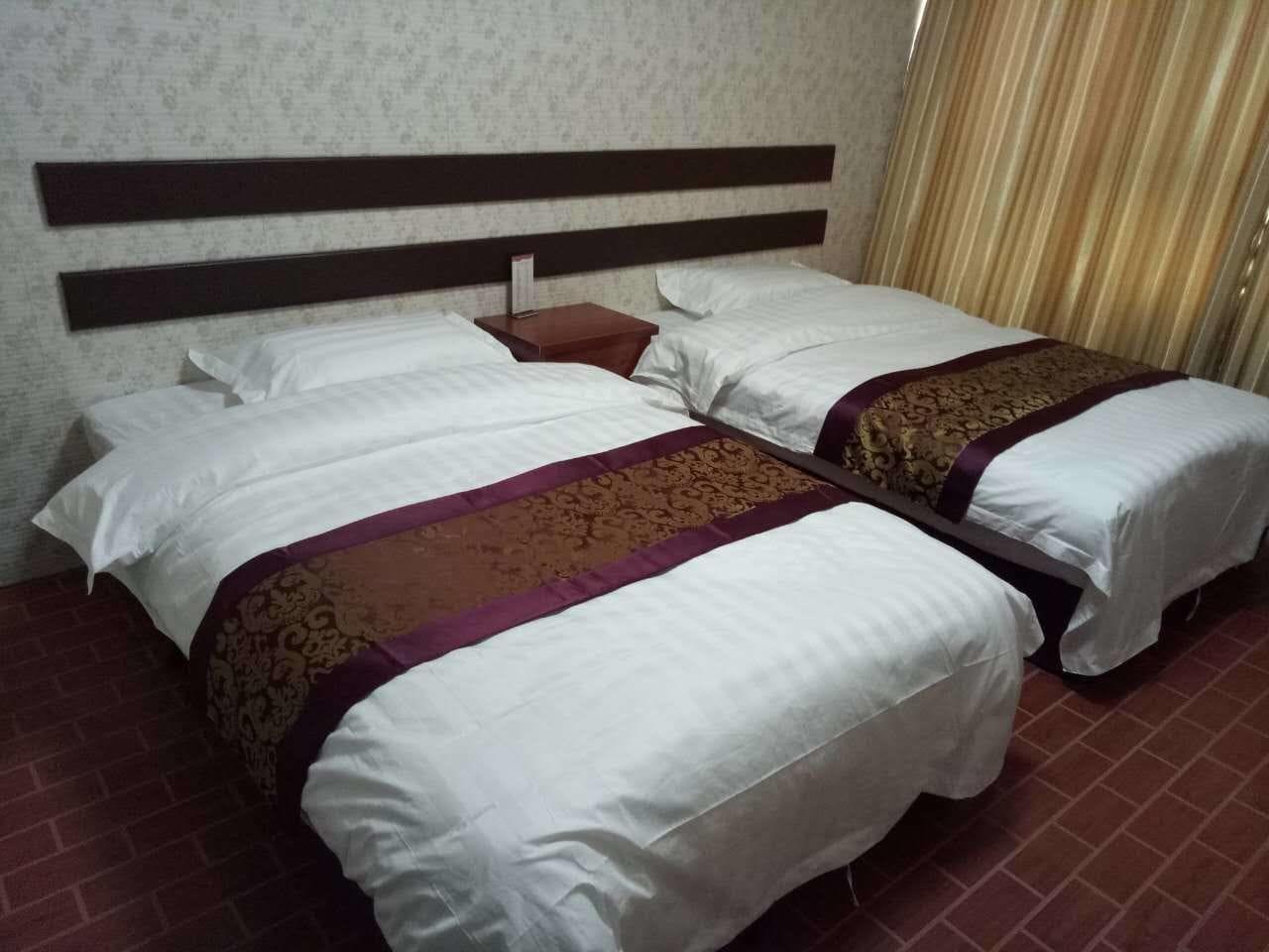 Huayun Business Hotel 9/14