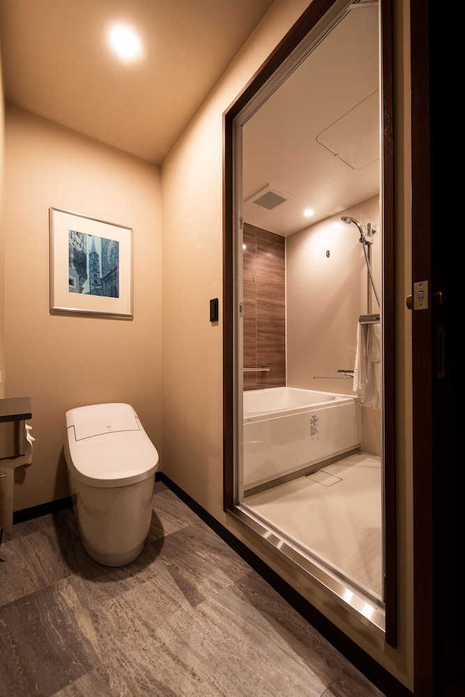 Hiroshima Grand Intelligent Hotel 25/26