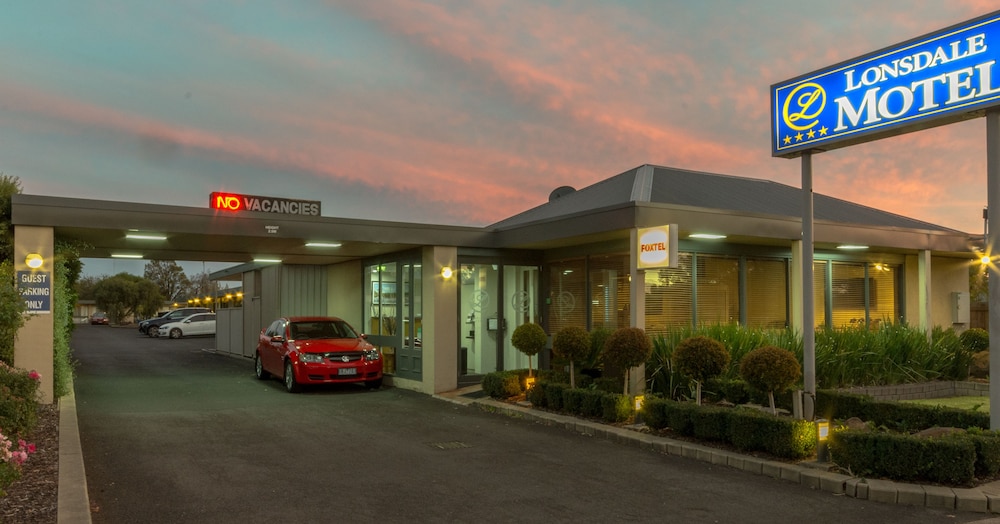 HAMILTON LONSDALE MOTEL 1/58