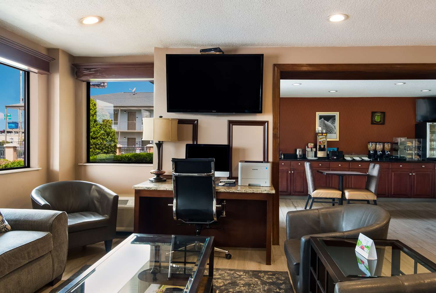 Surestay Plus Hotel By Best Western Jackson 18/25