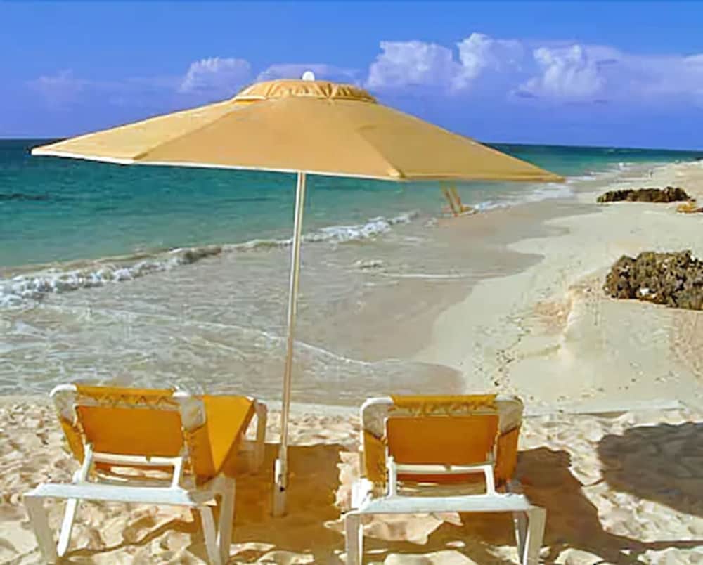 Coco Reef Bermuda 60/62