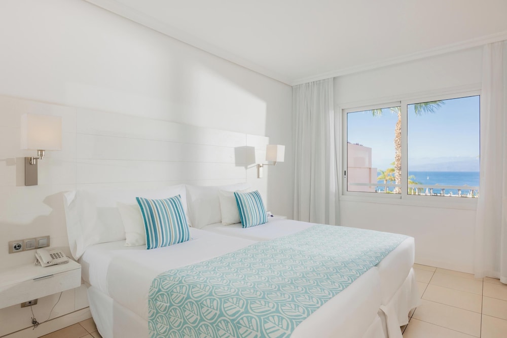 Landmar Costa los Gigantes Family Resort 27/68