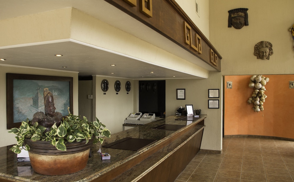 Estero Beach Hotel & Resort 4/70