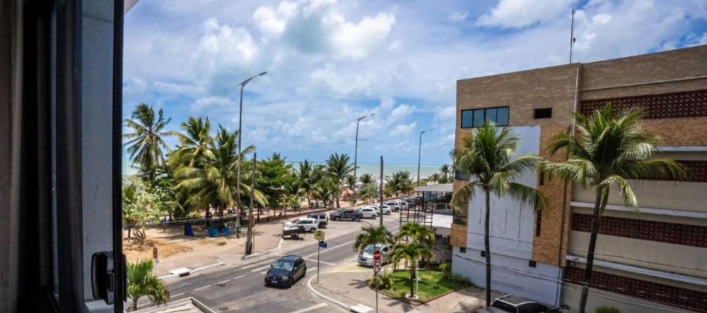 Bessa Beach Hotel 6/68