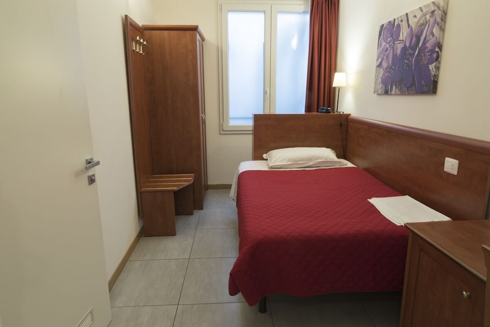BUONHOTEL 14/46