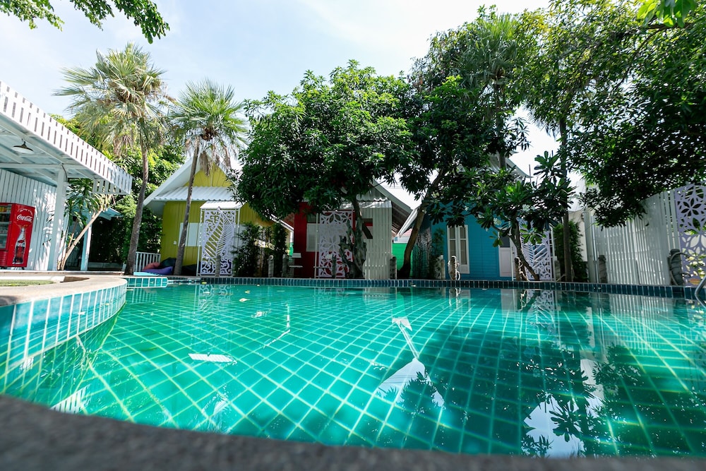 Deeden Pattaya Resort 62/65