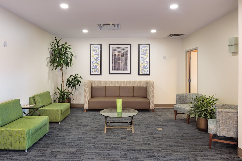 Holiday Inn Express Hotel Suites Belleville 33/54